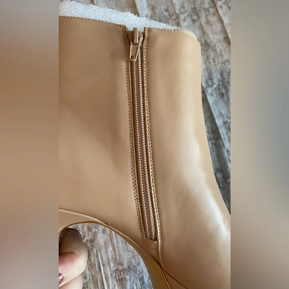 NEW w/Tags INC Womens Beige Platform Comfort Alize Round Toe Booties Women's 8 - Picture 5 of 10